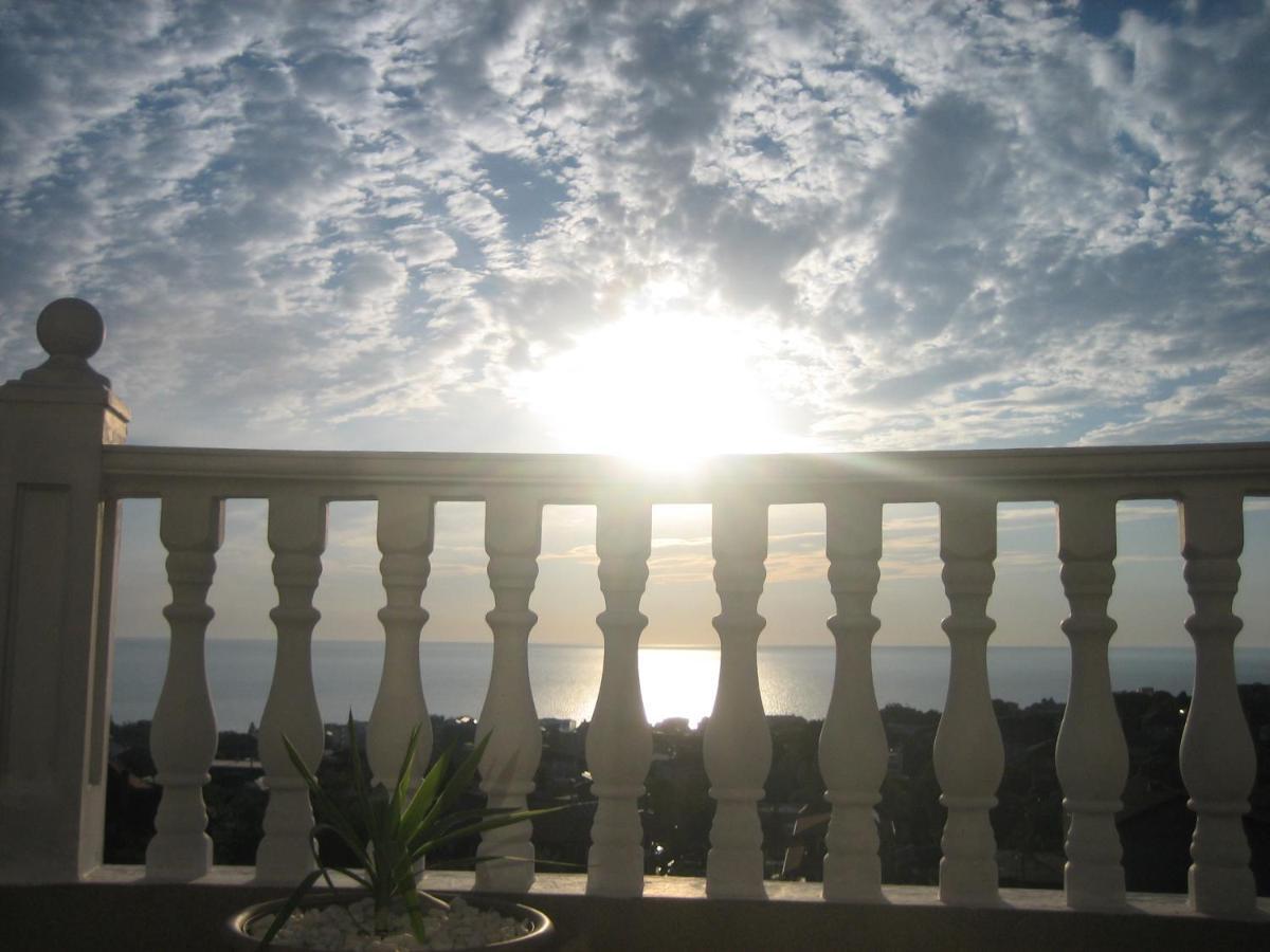 Villa Sky Music Obzor Bagian luar foto